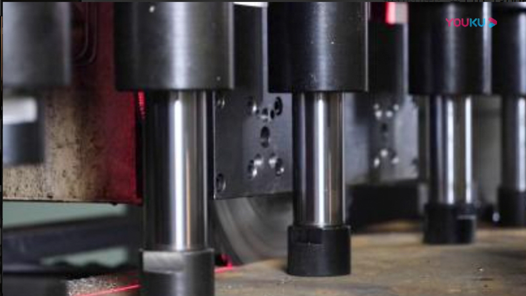 GK1310高速板材圓鋸機