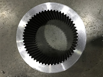 ZK5213*12/5Y 鉆內齒圈，孔大小不同