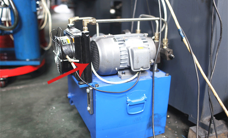 1753672632568154.gif 11.gif